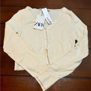 Cream cropped cardigan sweater. Zara. New with tags. Size small.